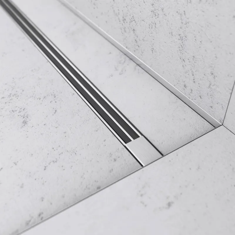Душевой трап Evimetal SlimLine 60 см — вид под углом на изделие