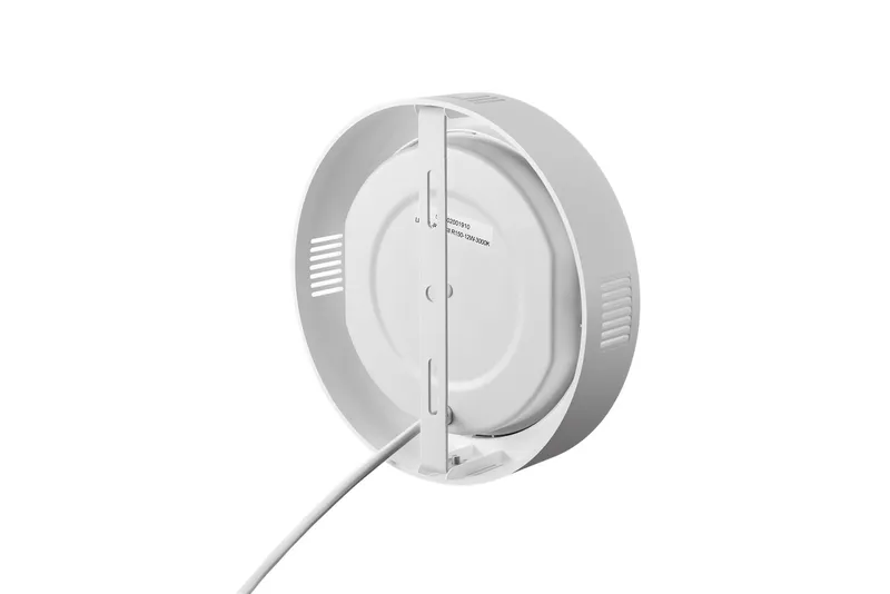 Светильник светодиодный точечный OPPLE LED Slim Downlight EcoMax II SM R200-18W-4000-WH накладной — вид под углом