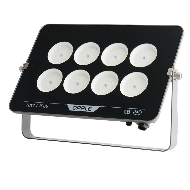 Прожектор светодиодный уличный OPPLE LED Floodlight EQ3 70W-4000-GY-GP поворотный — вид под углом