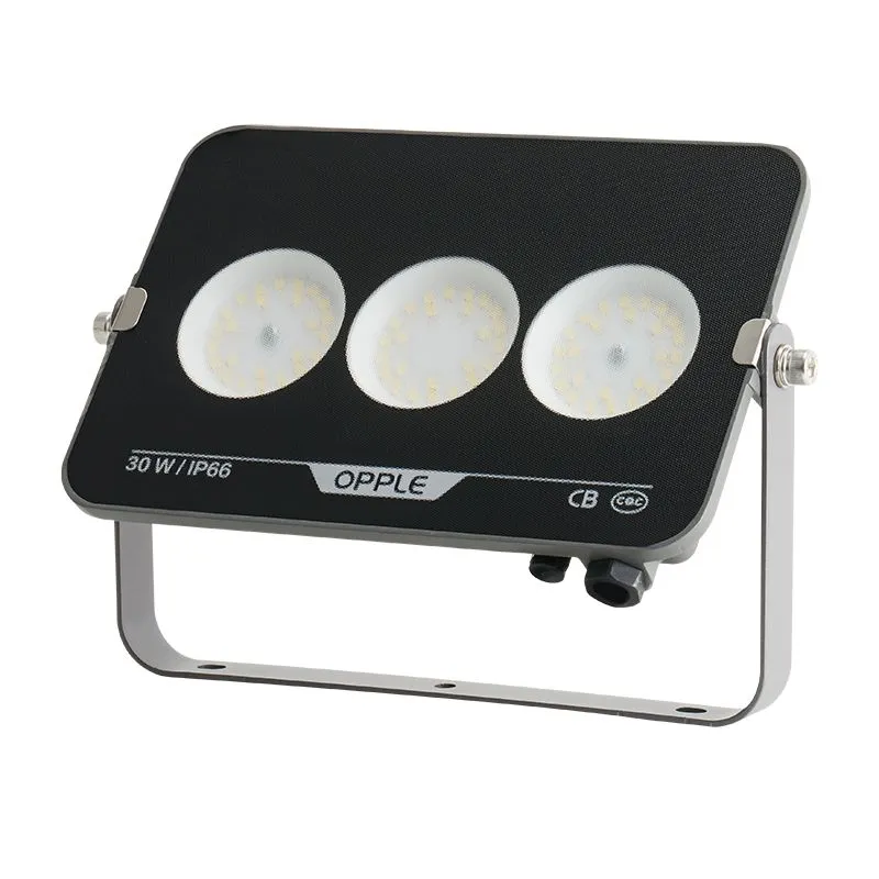 Прожектор светодиодный уличный OPPLE LED Floodlight EQ3 30W-3000-GY-GP поворотный — вид под углом