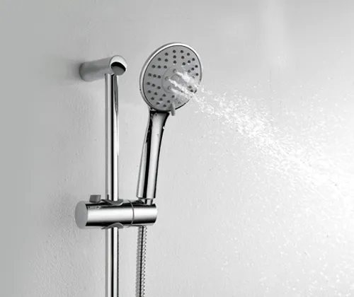 Комплект смесителей Wasserkraft 3 в 1 для ванны и душа — три ракурса в одном кадре