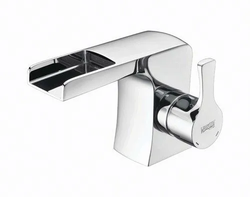Смеситель Wasserkraft Berkel 4800 каскадный — вид под углом