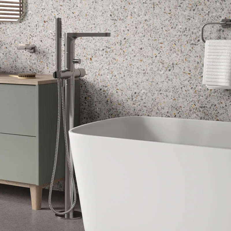 Смеситель для ванны Wasserkraft Tauber 6400 — вид сбоку под углом