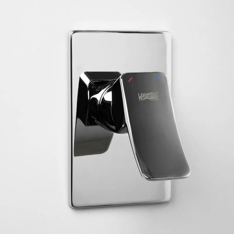 Гигиенический душ Wasserkraft Aller со смесителем и шлангом — лейка и смеситель крупным планом