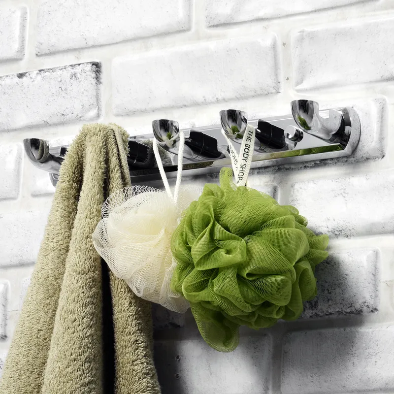 Планка с крючками Wasserkraft Kammel K-8300 — вид под углом