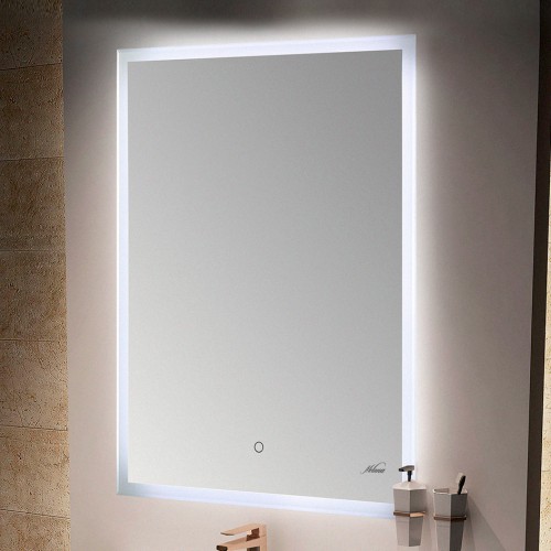 Зеркало с подсветкой Melana-6080, 60x80 см — на стене с бежевой плиткой