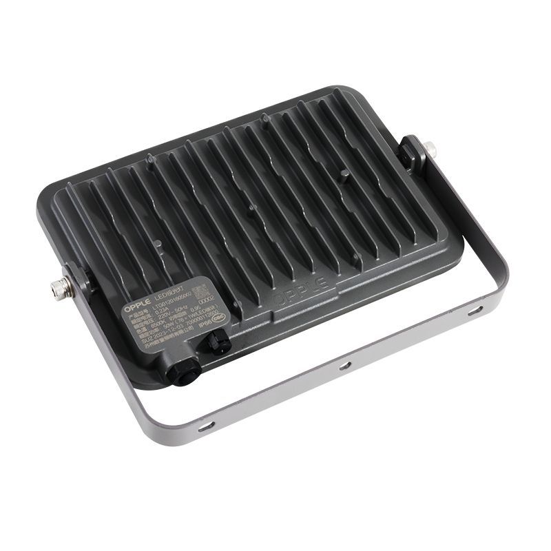 Прожектор светодиодный уличный OPPLE LED Floodlight EQ3 50W-3000-GY-GP поворотный — вид под углом-2