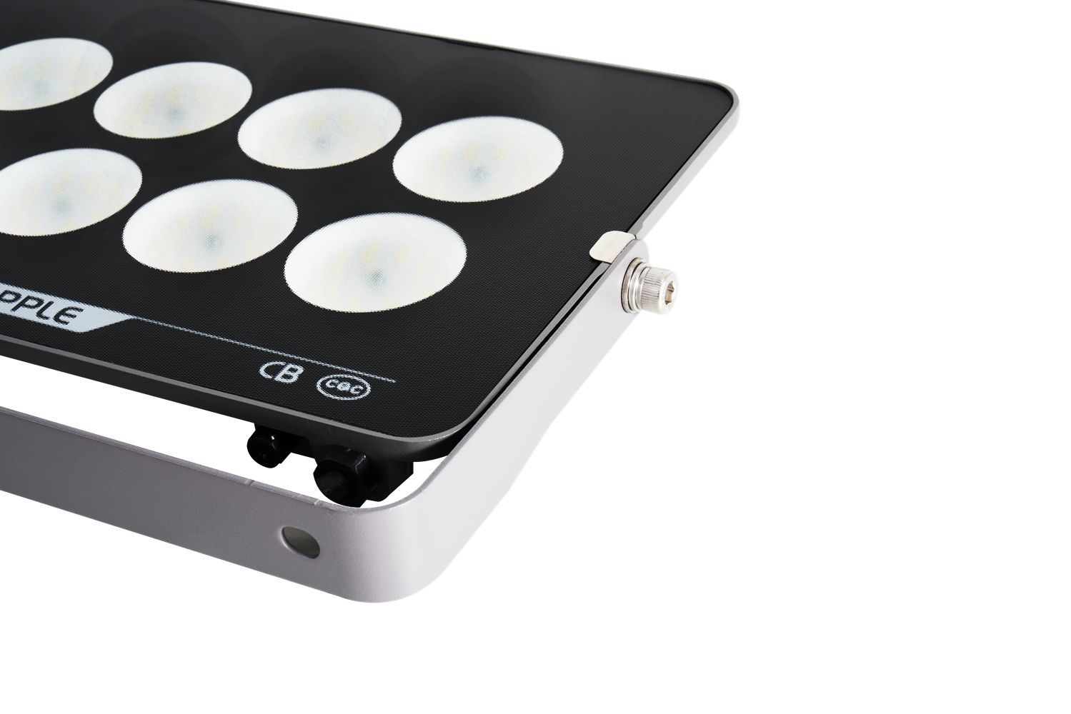 Прожектор светодиодный уличный OPPLE LED Floodlight EQ3 70W-3000-GY-GP поворотный — светодиодные диоды крупным планом