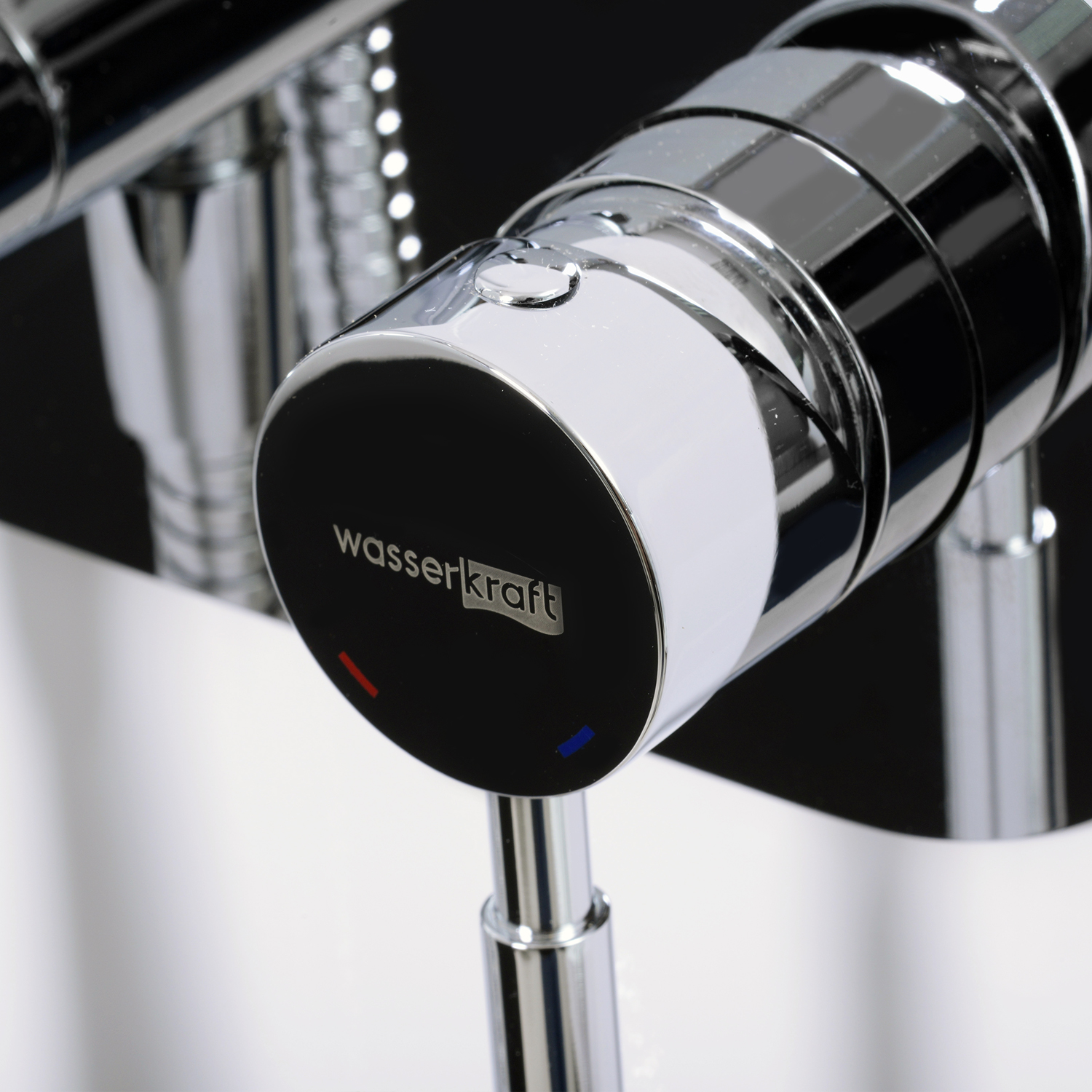 Гигиенический душ Wasserkraft Main 4100 со смесителем — смеситель крупным планом