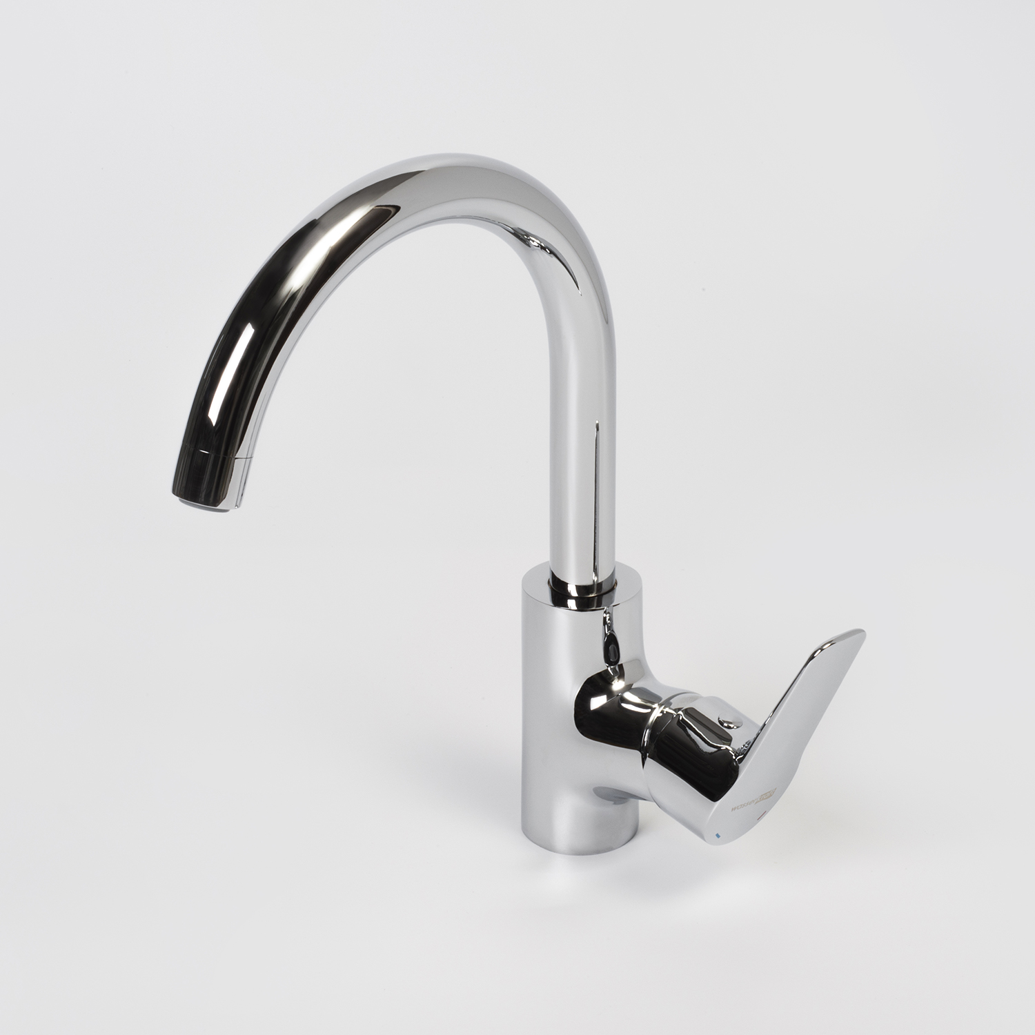 Смеситель для кухни Wasserkraft Lippe 4500 с поворотным изливом — вид сбоку под углом-5