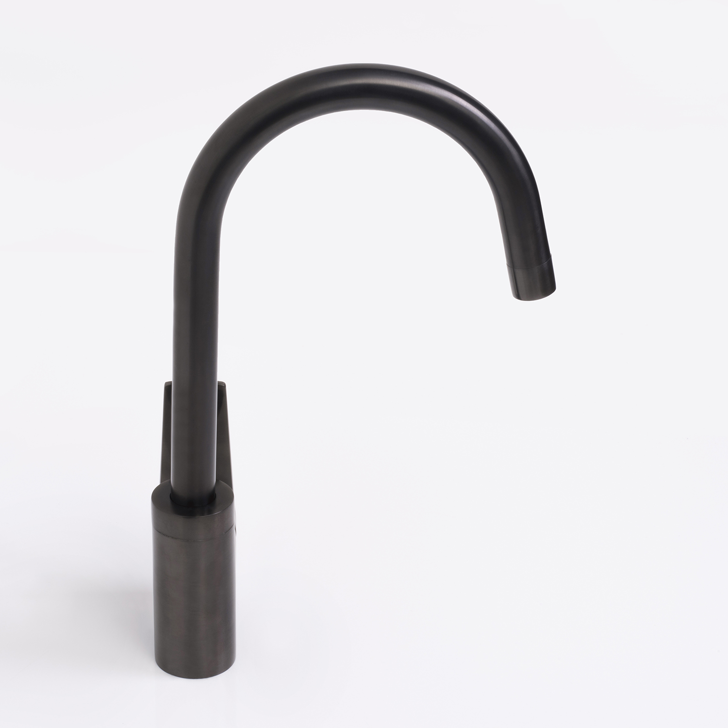 Смеситель для кухни Wasserkraft Wiese 8400 — вид сбоку под углом-3